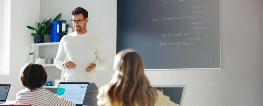 Máster Universitario en Inteligencia Artificial Aplicada a la Educación