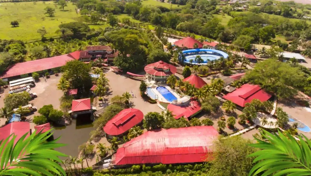 Plan Faena Llanera — Hotel y Parque Navar City